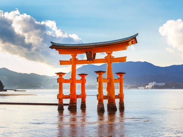 เที่ยวในญี่ปุ่นทริป เข้าวัดขอพรสไตล์สายมู เพราะเที่ยวไปด้วยทำบุญไปด้วยได้เที่ยวแถมได้บุญ